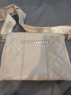 Steve Madden Quilted Crossbody Bag in Light Beige